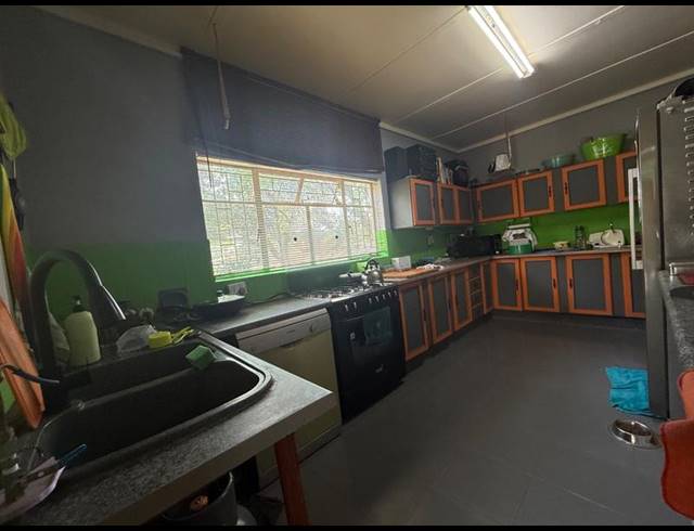 3 BEDROOM HOUSE FOR SALE IN VANDERBIJLPARK SE 1